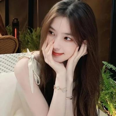 女性